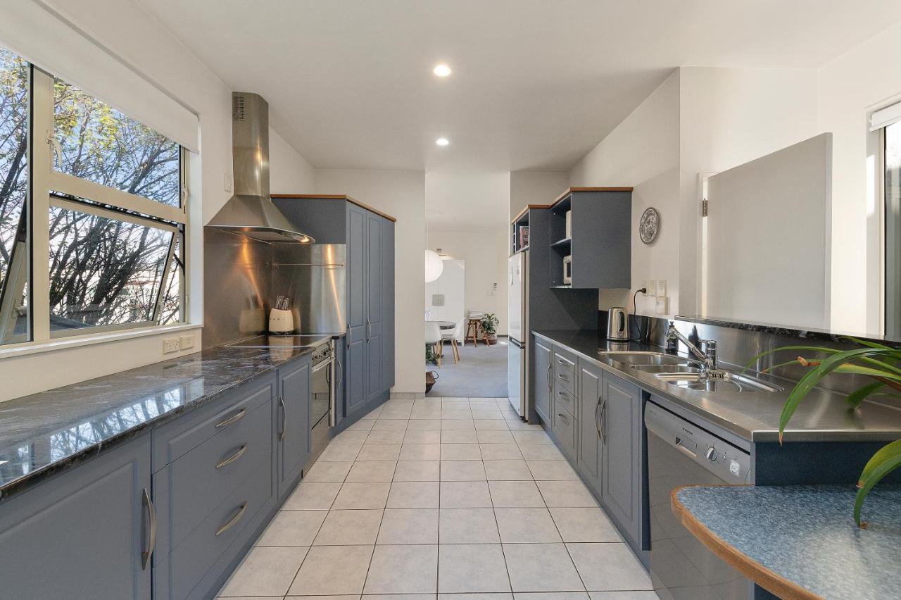 Apartment 4A - By The Beach Paraparaumu Exterior photo